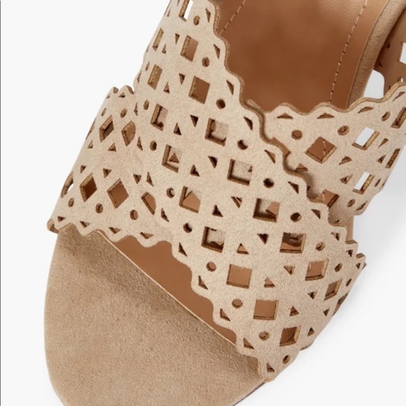 JUST FAB: Heeled Sandal - Picture 2 of 4